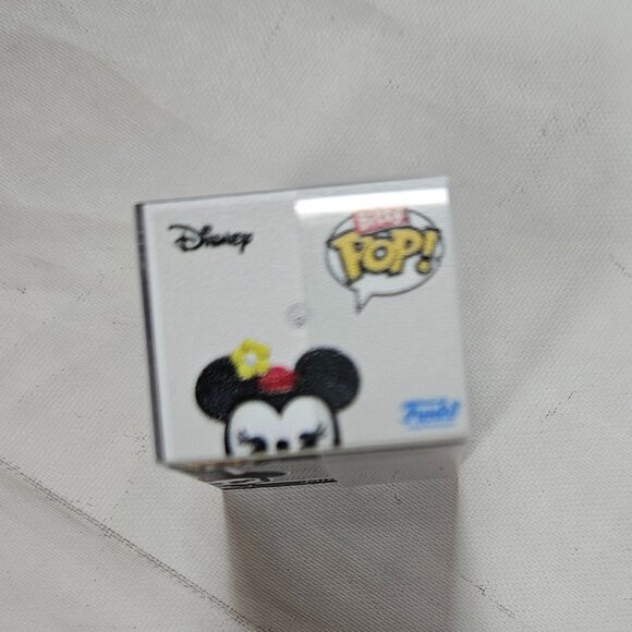 Bitty Pop! Minnie #1112 Vinyl Figure Disney Funko Minnie Mouse - Picture 5 of 7